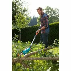 BAUHAUS Gardena Elektro-Hochentaster TCS 720/20 Gerätelänge: 1,95 M - 2,45 M, Arbeitshöhe: 4 M -Bosch Shop 12 1630